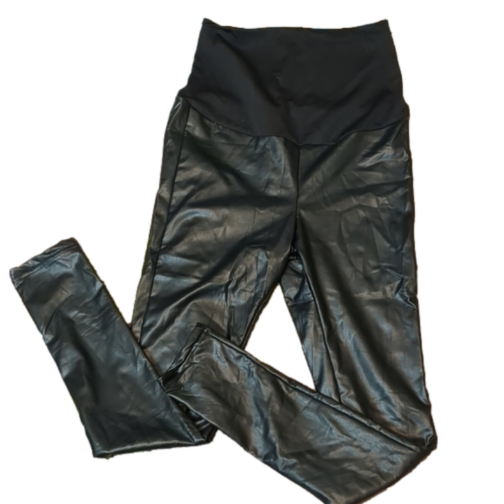Preggo leggings size medium